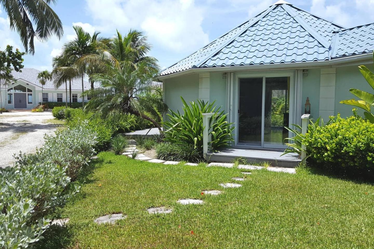 Private And Peaceful Cottage At The Beach Nassau Exterior photo