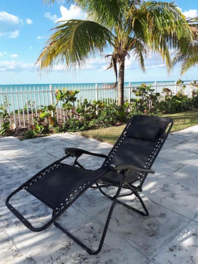 Private And Peaceful Cottage At The Beach Nassau Exterior photo